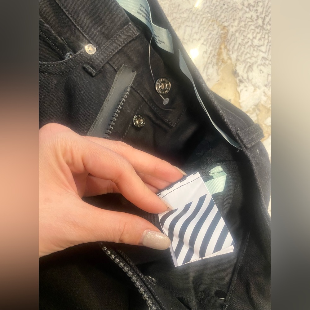 🔥NEW🔥STUNNING!!! OFF-WHITE Denim Label “WOMAN” Black Denim with Embroidered - Picture 13 of 14